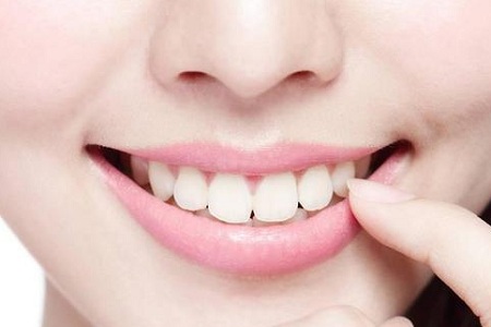 北京牙齿美容冠治疗多少钱